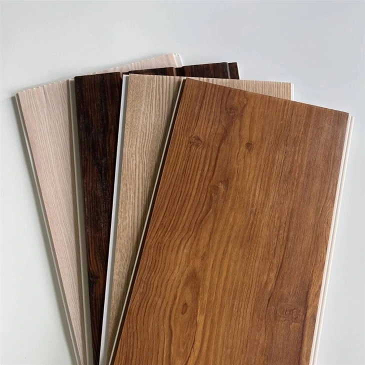 Crni PVC plafon