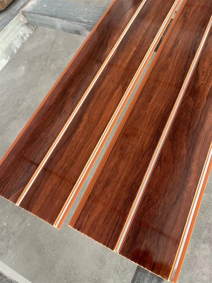 PVC drveni stropni panel
